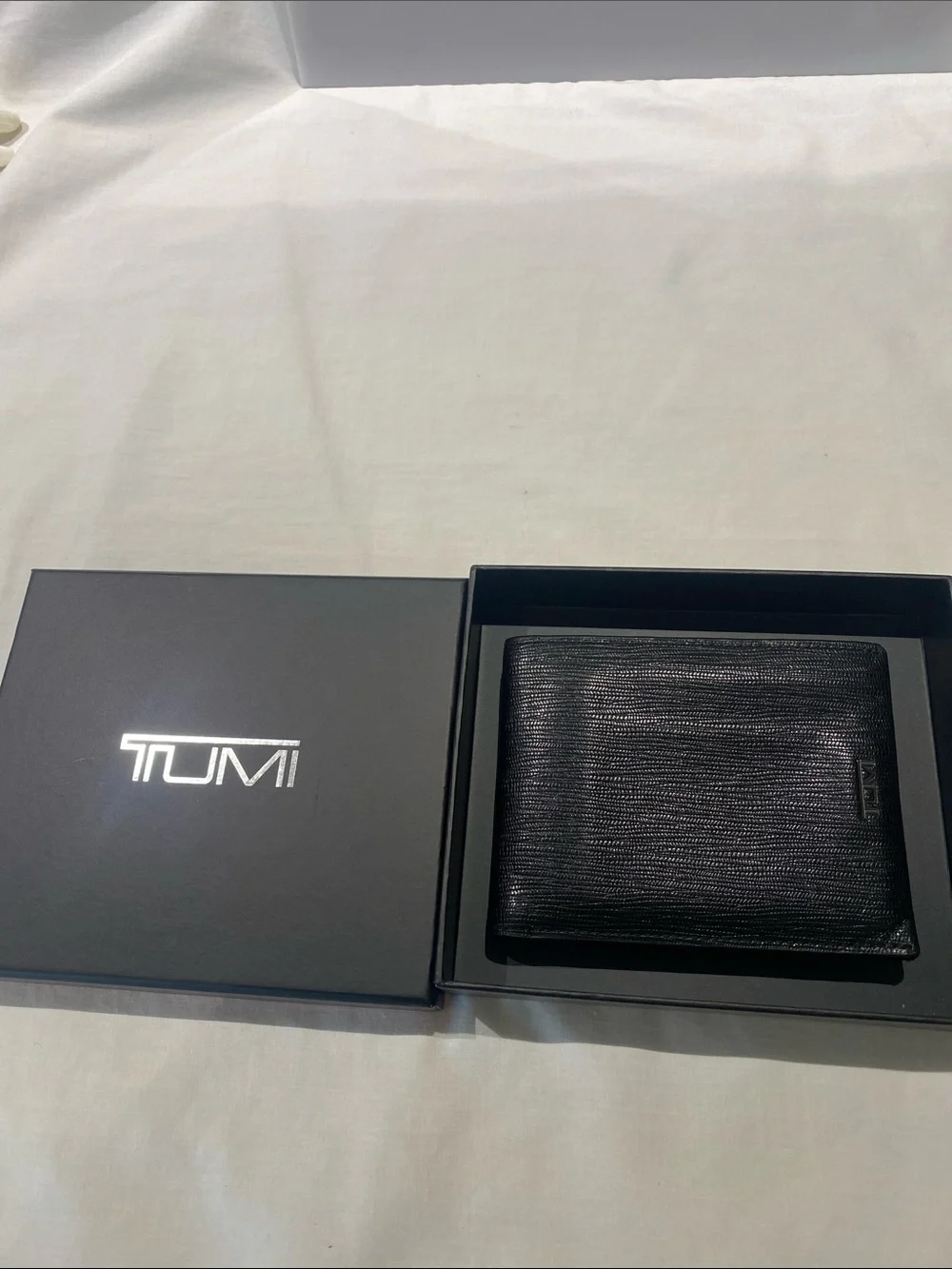 Tumi premium bi